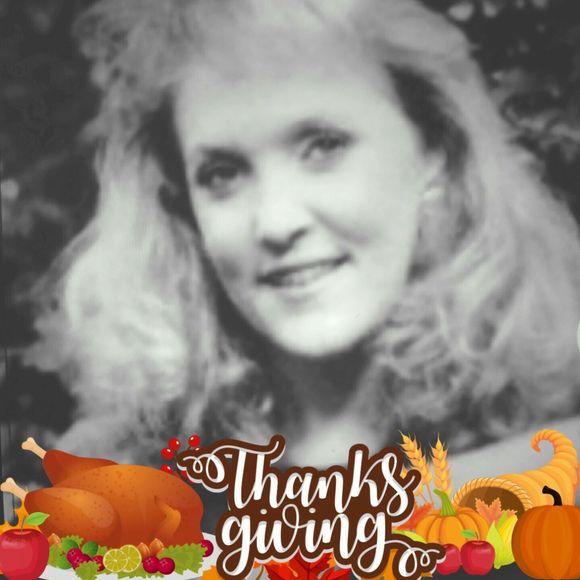 Meet your Posher, Vickie - Picture 1 of 1